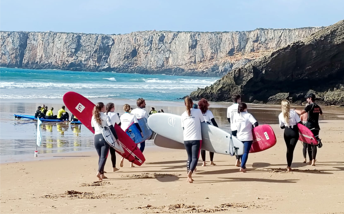 Group surf lesson